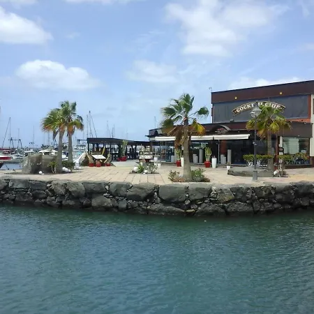 Apartamento Primera Linea Playa *